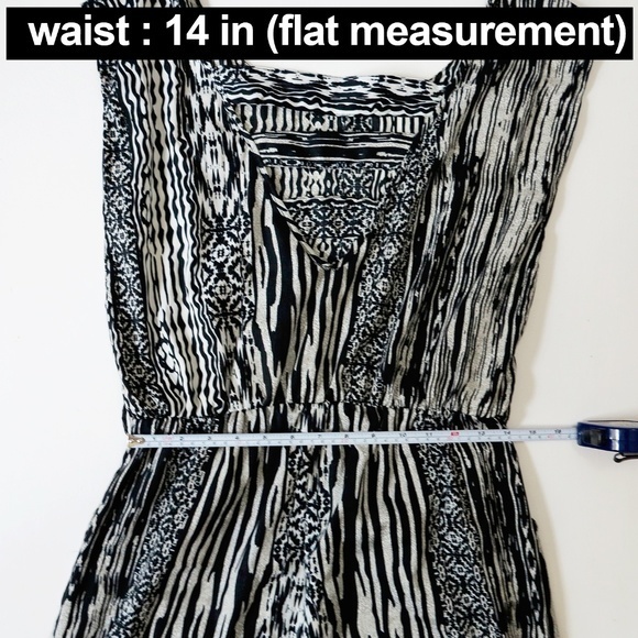 Monochrome White and Black Jumpsuit Open Back L‎ - Picture 5 of 7